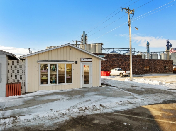Listing Image #3 - Others for sale at 2 SE Central Ave, Garrison ND 58540