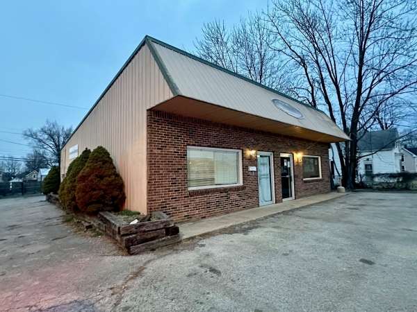 Listing Image #2 - Others for sale at 129 E 2nd Street, Mountain Grove MO 65711