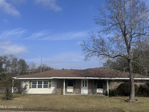 Listing Image #1 - Office for sale at 130 Darran Street, Gulfport MS 39503