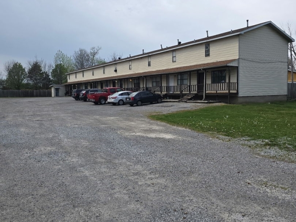 Listing Image #1 - Others for sale at 749 N Division Street, Duquoin IL 62832