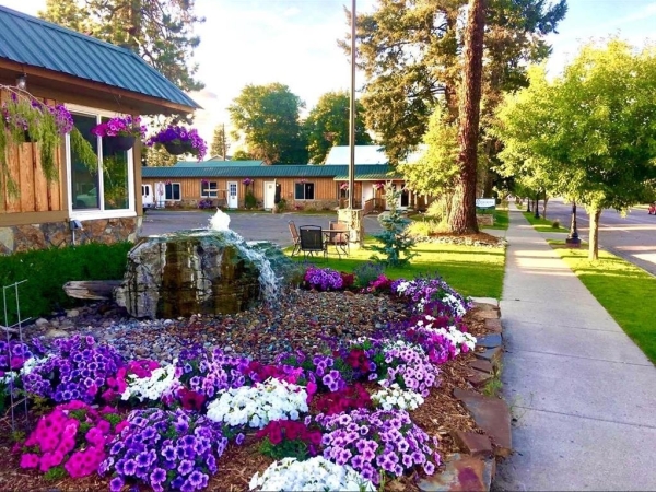 Listing Image #1 - Hotel for sale at 808 Mineral Ave, Libby MT 59923