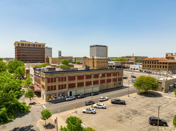 Listing Image #1 - Retail for sale at 701 Austin Ave, Waco TX 76701