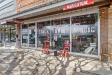 Retail for sale in Commerce, TX
