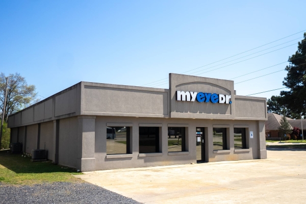 Listing Image #1 - Office for sale at 208 Morrow Street S, Mena AR 71953