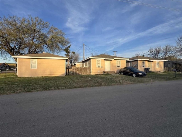 Listing Image #2 - Multi-family for sale at 2001 NW Andrews Ave, Lawton OK 73507 Listing Image #2 - Multi-family for sale at 2001 NW Andrews Ave, Lawton OK 73507