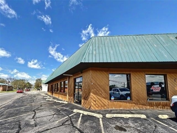 Listing Image #2 - Others for sale at 110 W Choctaw Street, Tahlequah OK 74464