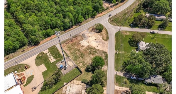 Listing Image #2 - Others for sale at 4301 N Lakeshore Drive, Shreveport LA 71107