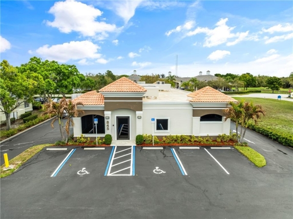Listing Image #1 - Office for sale at 845 37th Place, Vero Beach FL 32960