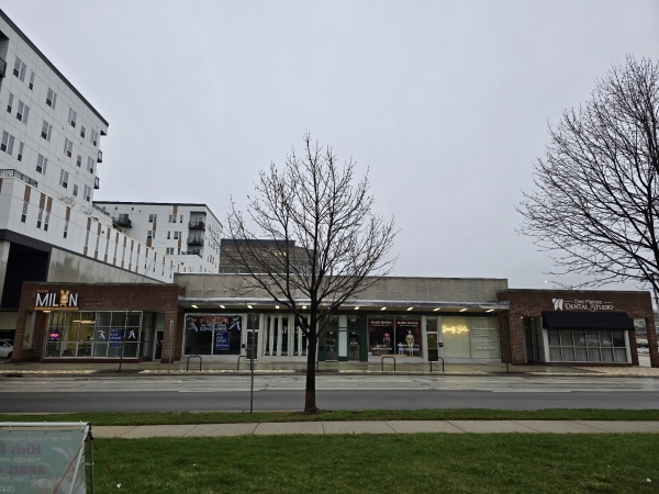 Listing Image #2 - Retail for sale at 669-685 Graceland Avenue, Des Plaines IL 60016 Listing Image #2 - Retail for sale at 669-685 Graceland Avenue, Des Plaines IL 60016