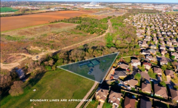 Listing Image #1 - Office for sale at 6400 S IH35, Hewitt TX 76643