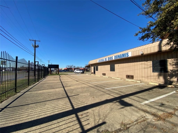 Listing Image #2 - Others for sale at 7041 Military Parkway, Dallas TX 75227