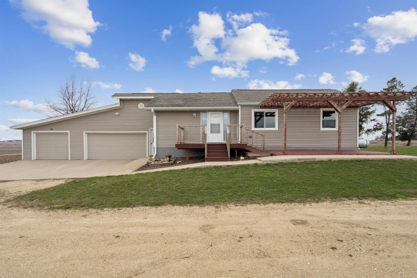 Listing Image #1 - Others for sale at 2582 30th Street, Lamont IA 50650