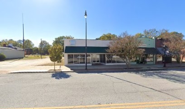 Listing Image #1 - Retail for sale at 125 2nd Street, Cheraw SC 29520