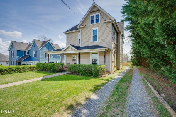 Listing Image #3 - Others for sale at 620 Cherry Street, Bristol TN 37620