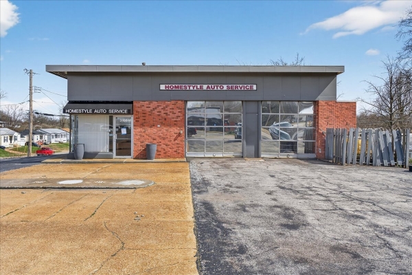 Listing Image #1 - Others for sale at 3166 Ashby, St Ann MO 63074