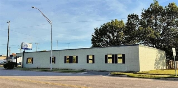 Listing Image #1 - Others for sale at 1001 W Broadway Street, Muskogee OK 74401 Listing Image #1 - Others for sale at 1001 W Broadway Street, Muskogee OK 74401