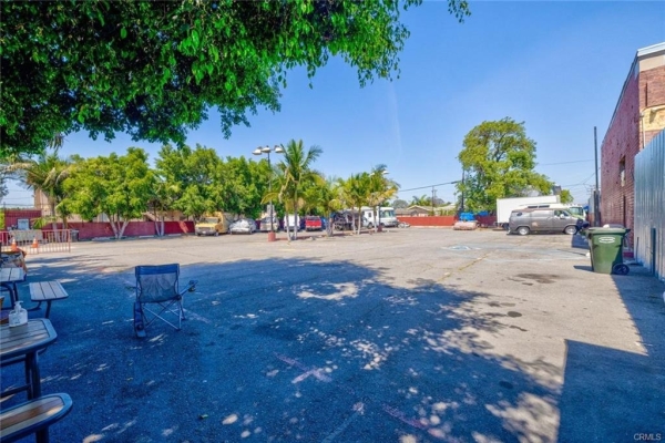 Listing Image #2 - Others for sale at 1437 E 61st,, Los Angeles, CA 90001