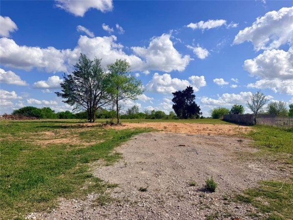 Listing Image #2 - Land for sale at 517 County Road 1390, Chickasha OK 73018