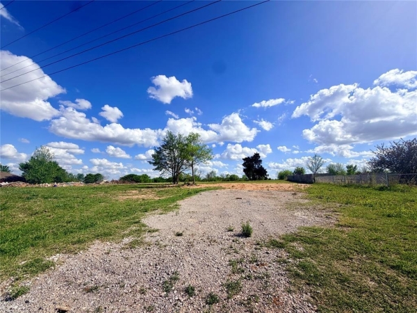 Listing Image #3 - Land for sale at 517 County Road 1390, Chickasha OK 73018