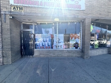 Retail for sale in Chicago, IL