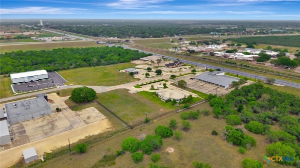 Listing Image #3 - Others for sale at 205 Kerh Boulevard, Victoria TX 77904
