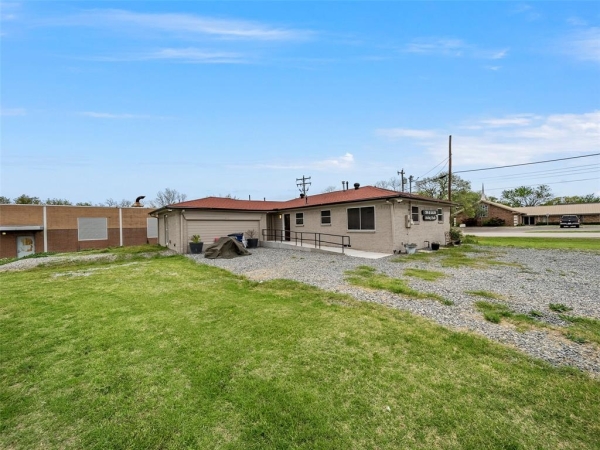 Listing Image #3 - Office for sale at 213 Mckinney Avenue, Princeton TX 75407 Listing Image #3 - Office for sale at 213 Mckinney Avenue, Princeton TX 75407