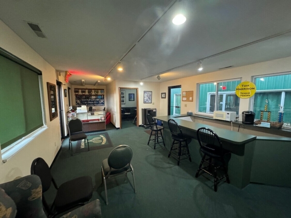 Listing Image #2 - Office for sale at 80 Commercial Way, Springboro OH 45066