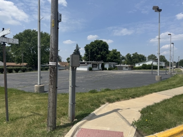 Listing Image #1 - Others for sale at 227 Sycamore Rd, Genoa IL 60135