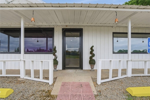 Listing Image #1 - Others for sale at 3301 W Cherokee, Sallisaw OK 74955