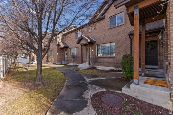 Listing Image #1 - Multi-family for sale at 6563 S LOVENDAHLE CT, Murray UT 84107 Listing Image #1 - Multi-family for sale at 6563 S LOVENDAHLE CT, Murray UT 84107