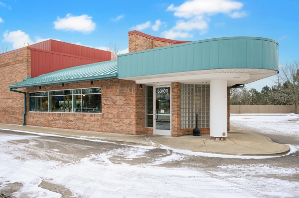 Listing Image #2 - Retail for sale at 53100 Gratiot, New Baltimore MI 48051