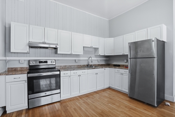 Listing Image #3 - Others for sale at 632 Fall River Ave, Seekonk MA 02771