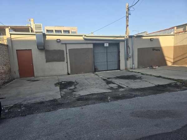 Listing Image #3 - Retail for sale at 4411 N Kedzie Avenue, Chicago IL 60625