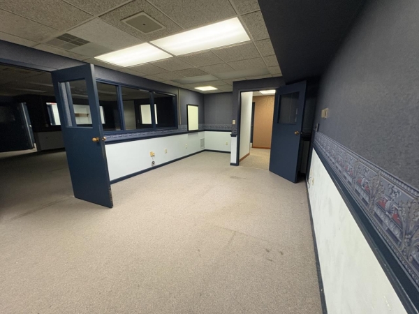 Listing Image #9 - Retail for sale at 128 S. Main Street, Lawrenceburg KY 40342