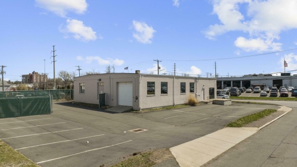 Listing Image #1 - Industrial for sale at 250 Governor Street, East Hartford CT 06108