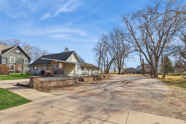 Listing Image #2 - Retail for sale at 1308 1st Street, Redfield IA 50232