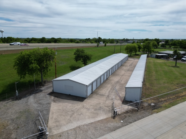 Listing Image #1 - Industrial for sale at 208 Moore Lane, Lavon TX 75166