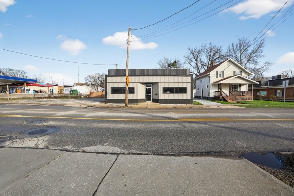 Listing Image #3 - Retail for sale at 161 East Main St, Geneva OH 44041