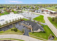 Listing Image #3 - Office for sale at 1640 Willow Circle Drive, Crest Hill IL 60403