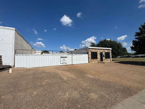 Listing Image #1 - Others for sale at 5115 Stanley Keller Road, Haltom City TX 76117