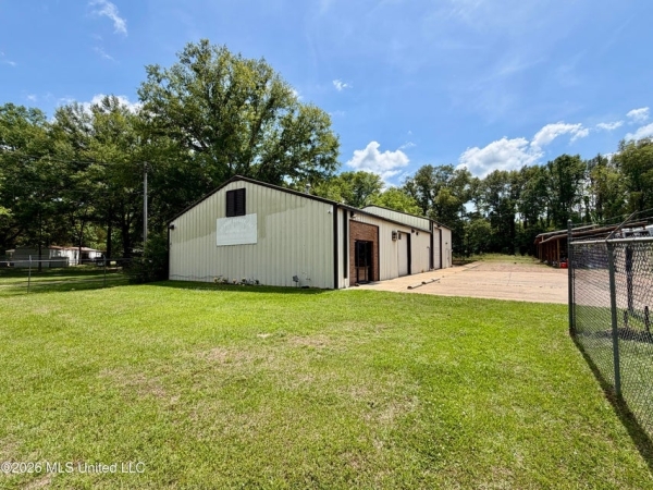 Listing Image #3 - Industrial for sale at 8071 N McRaven Road, Clinton MS 39056