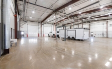 Listing Image #3 - Retail for sale at 2317 Northeast Drive, Waterloo IA 50703