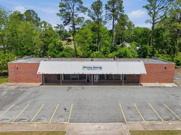 Listing Image #1 - Others for sale at 305 E Franklin Street, Sylvester GA 31791