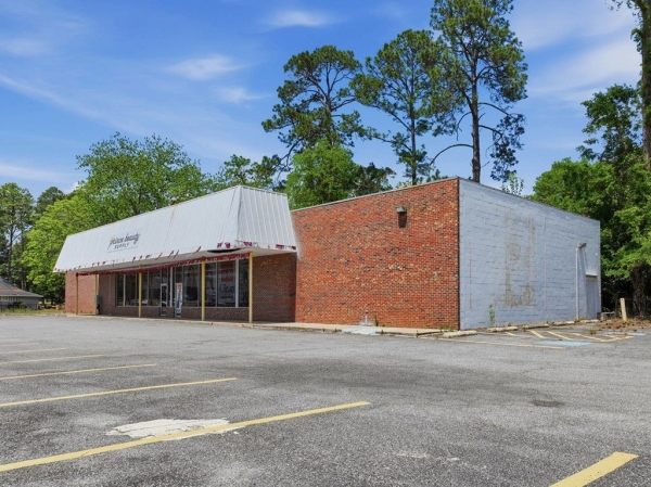 Listing Image #2 - Others for sale at 305 E Franklin Street, Sylvester GA 31791