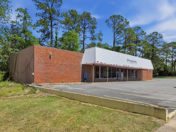 Listing Image #3 - Others for sale at 305 E Franklin Street, Sylvester GA 31791