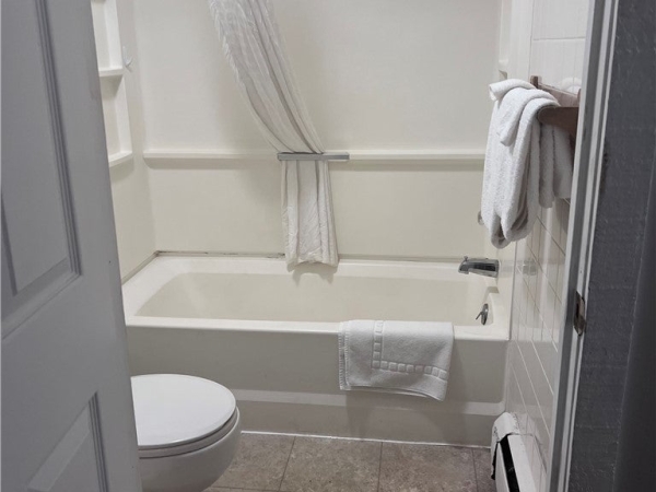 Listing Image #3 - Others for sale at 180-182 E 10th Street, Oswego NY 13126