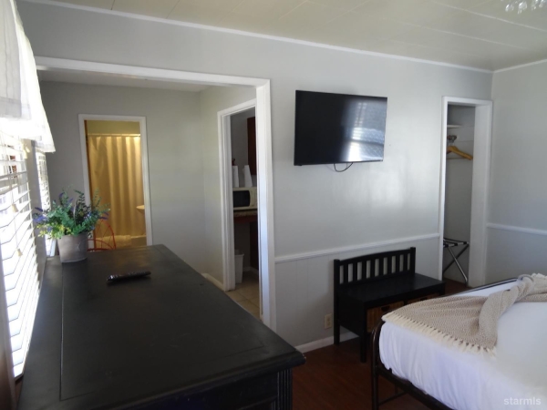 Listing Image #3 - Others for sale at 274 Lagoon Street, Bishop CA 93514