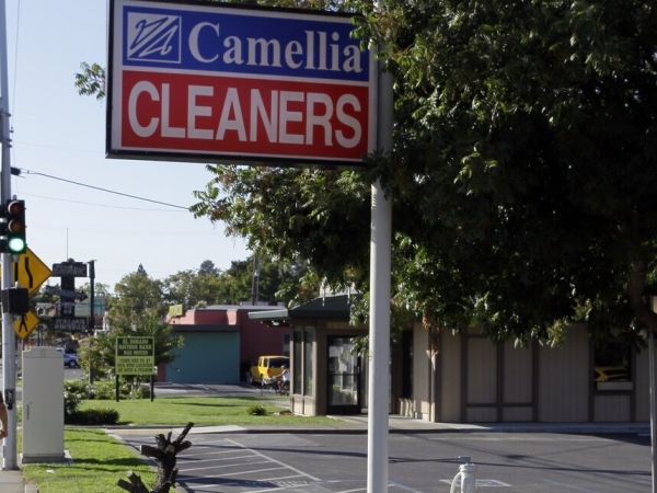 Listing Image #1 - Retail for sale at 5901 Folsom Blvd, Sacramento CA 95819