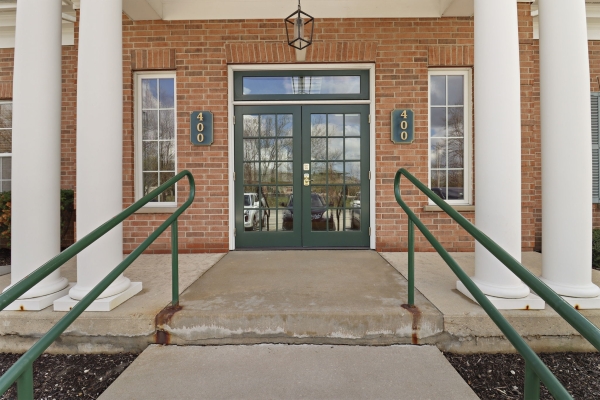 Listing Image #1 - Office for sale at 6125 Green Bay Rd, Kenosha WI 53142