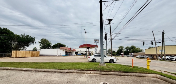 Listing Image #3 - Others for sale at 1266 Grimmett Drive, Shreveport LA 71107
